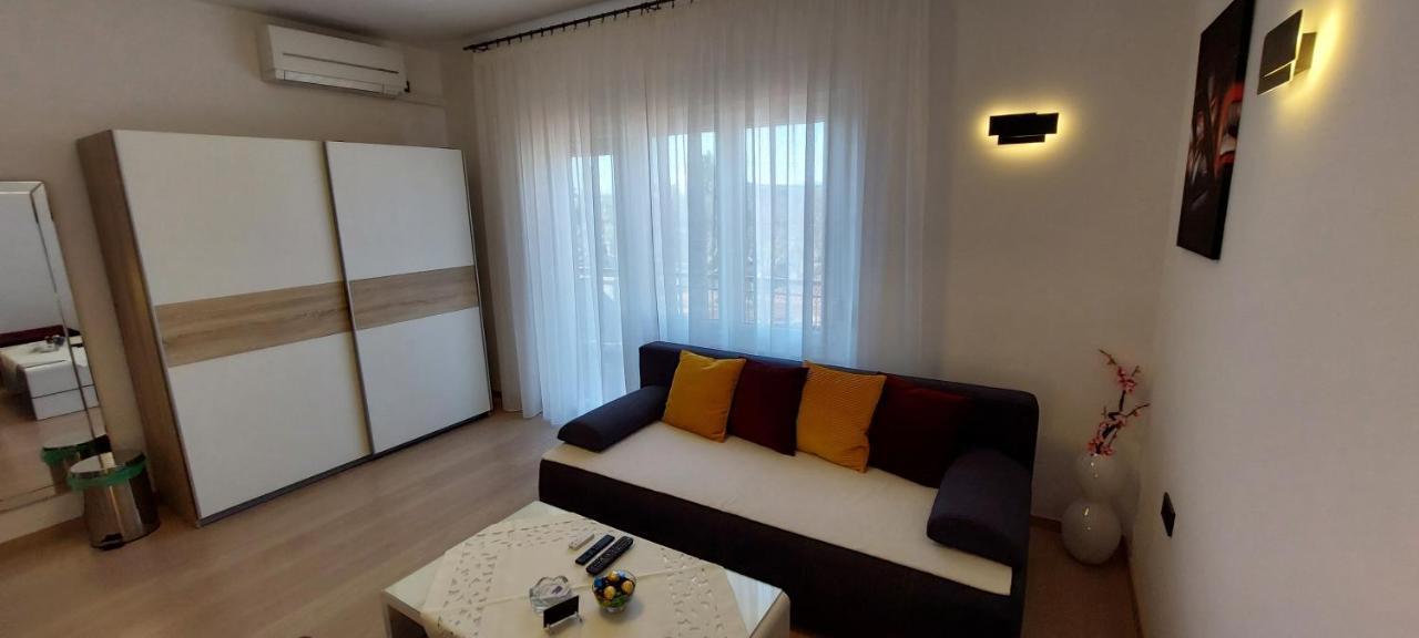 סלצה Apartman Perunika מראה חיצוני תמונה